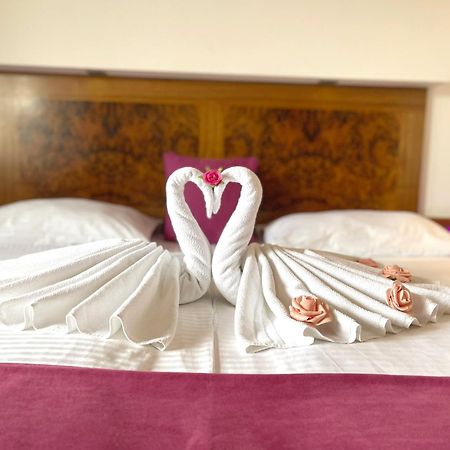 Hotel Exclusive Sarajevo Bagian luar foto