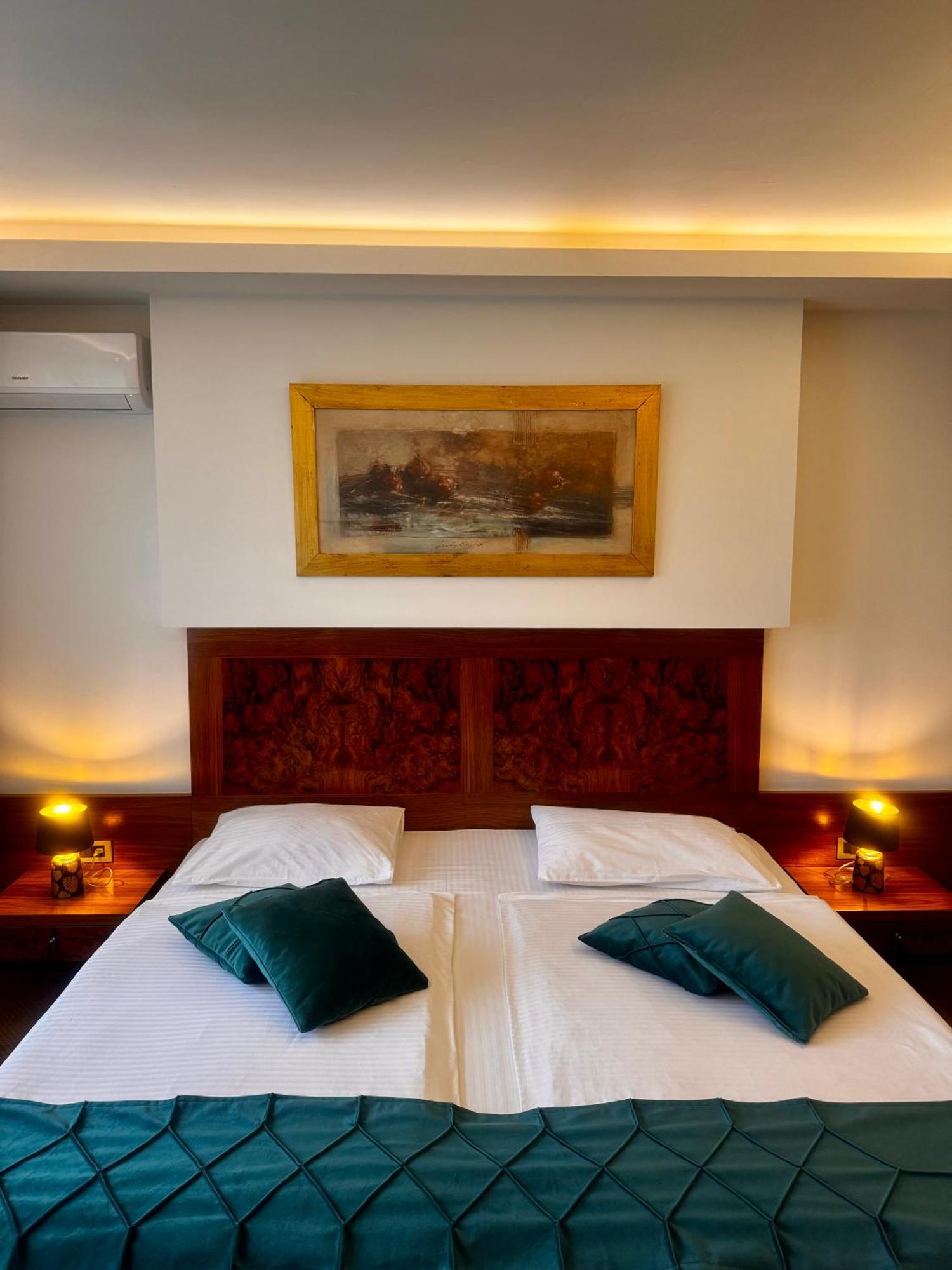 Hotel Exclusive Sarajevo Bagian luar foto