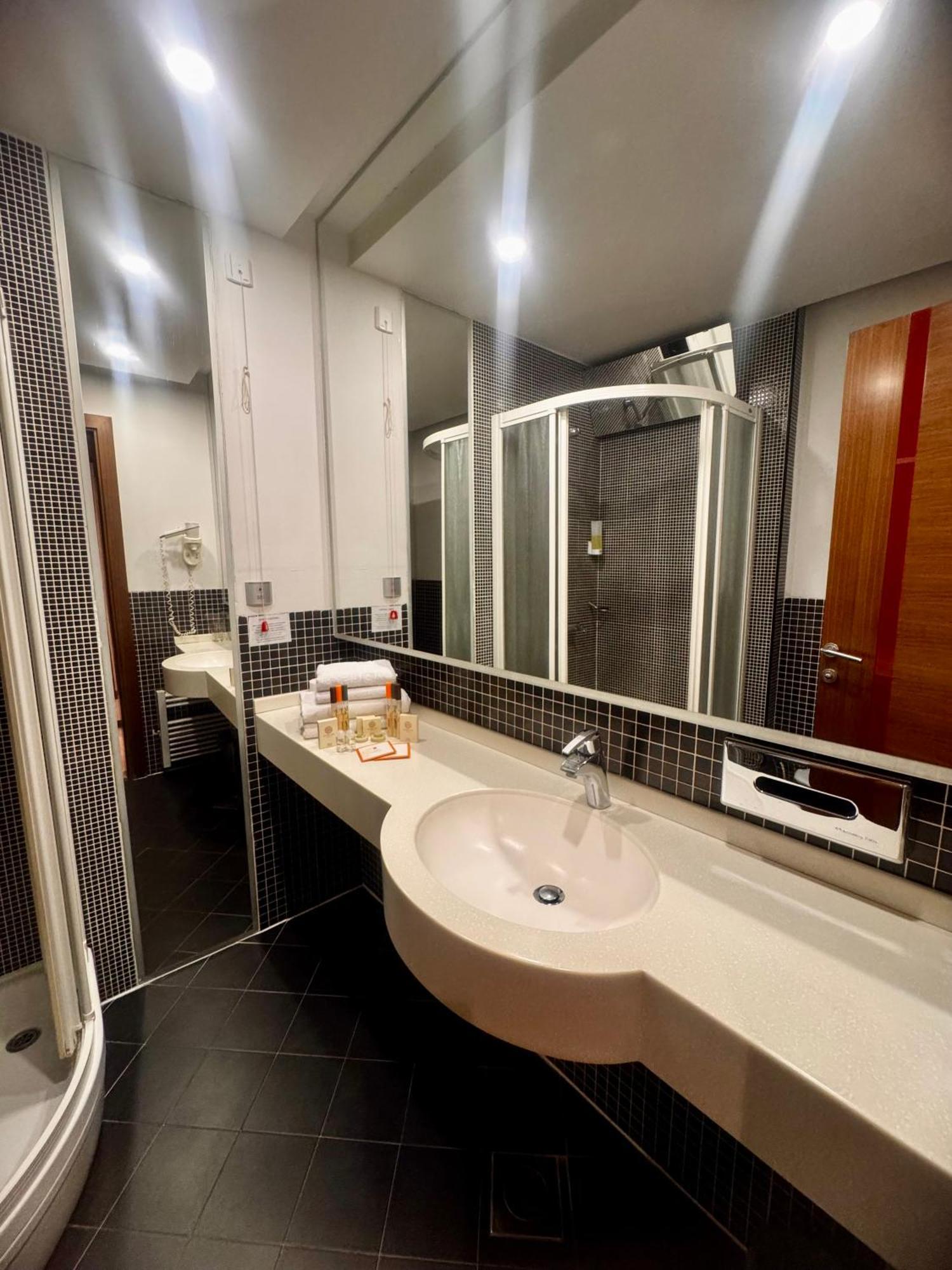 Hotel Exclusive Sarajevo Bagian luar foto