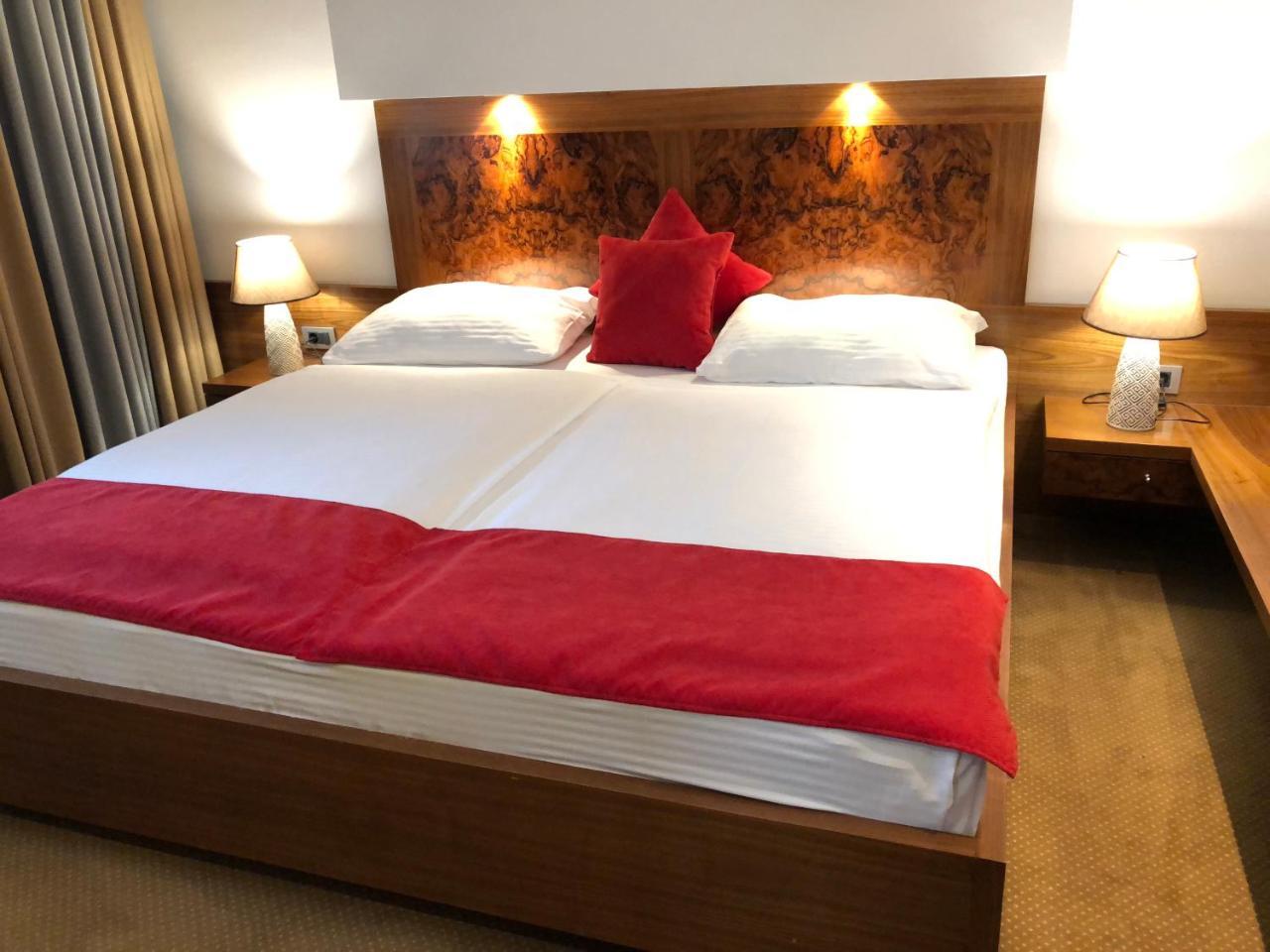 Hotel Exclusive Sarajevo Bagian luar foto