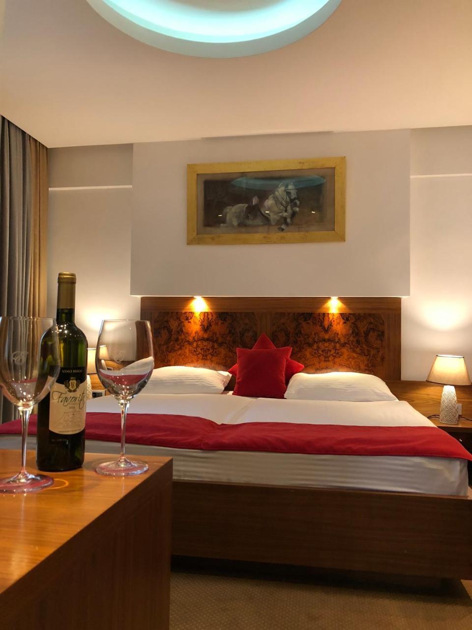 Hotel Exclusive Sarajevo Bagian luar foto